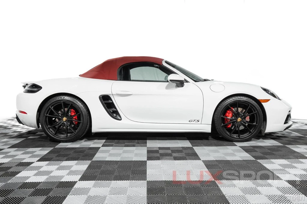 2018 Porsche 718 Boxster GTS - Image 8 of 24