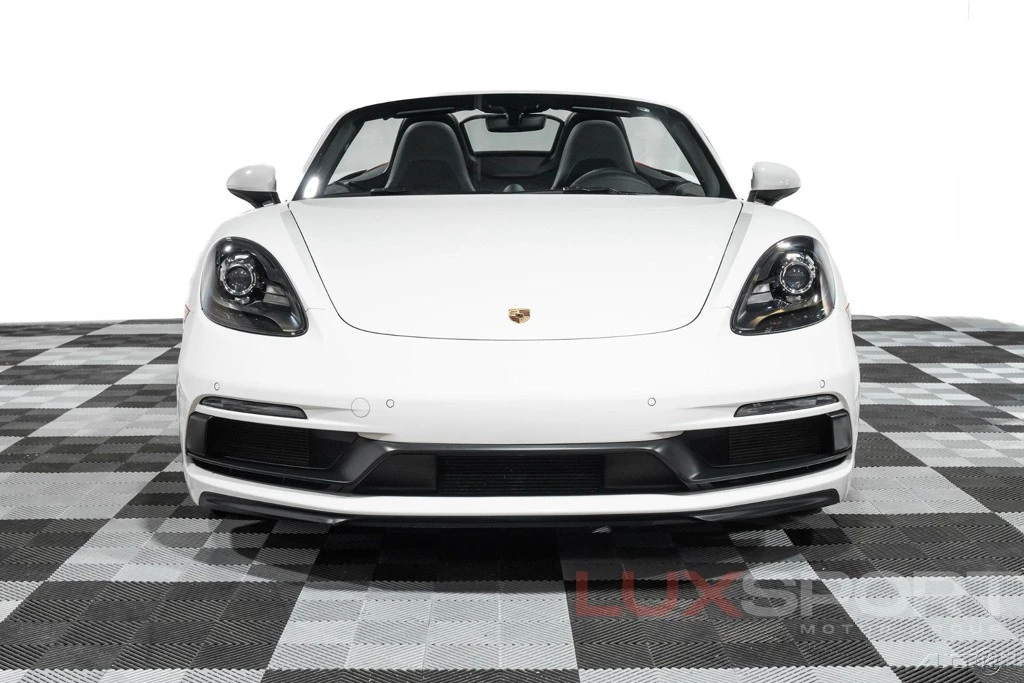 2018 Porsche 718 Boxster GTS - Image 11 of 24