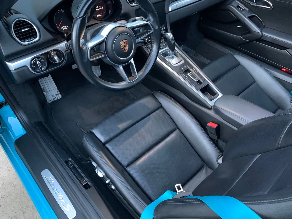 2018 Porsche 718 Boxster S - Image 11 of 26
