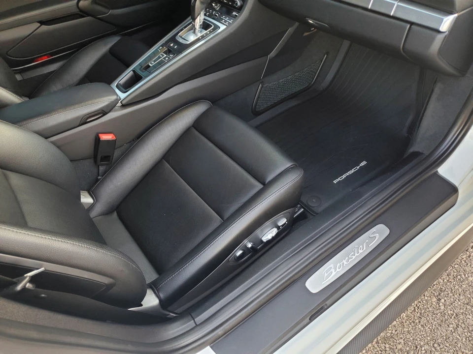 2018 Porsche 718 Boxster S - Image 10 of 21