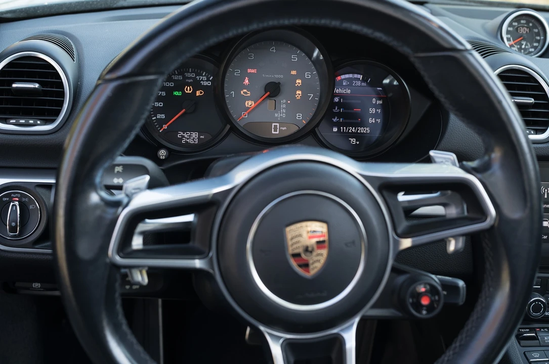 2018 Porsche 718 Boxster S - Image 7 of 15