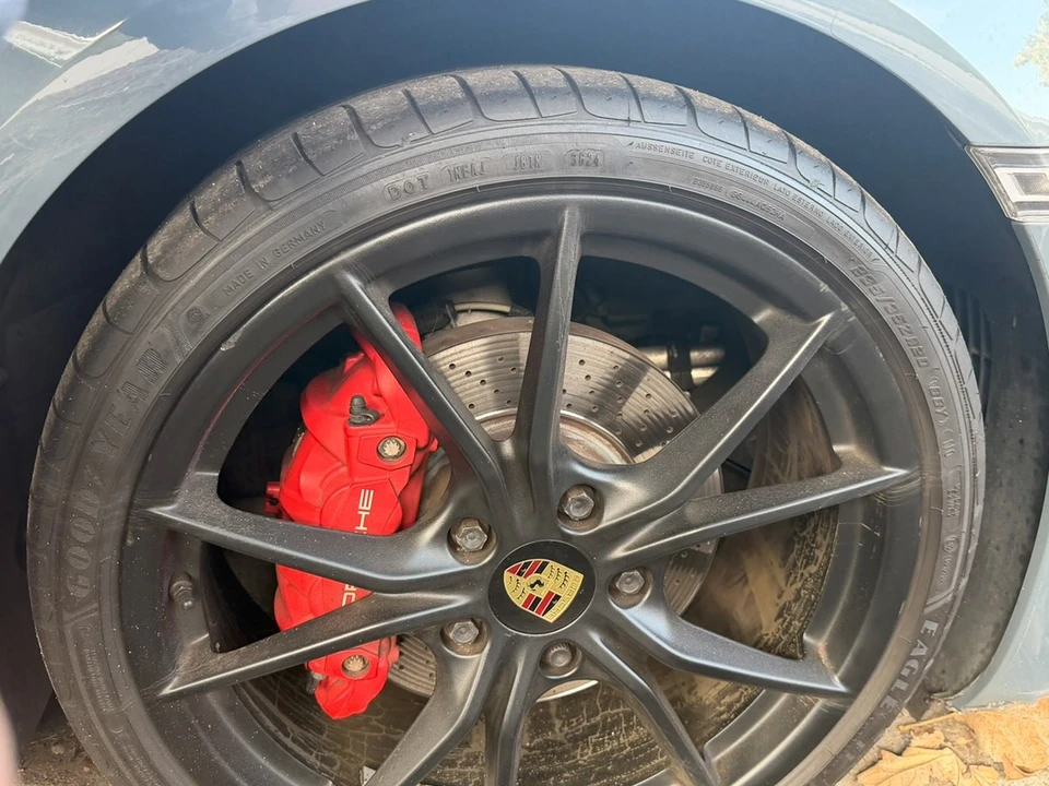2018 Porsche 718 Boxster S - Image 8 of 15