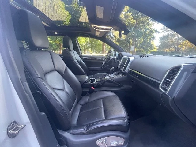 2018 Porsche 958 Cayenne - Image 12 of 14