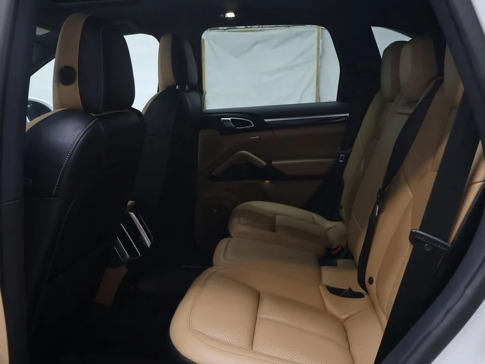 2018 Porsche 958 Cayenne - Image 12 of 20