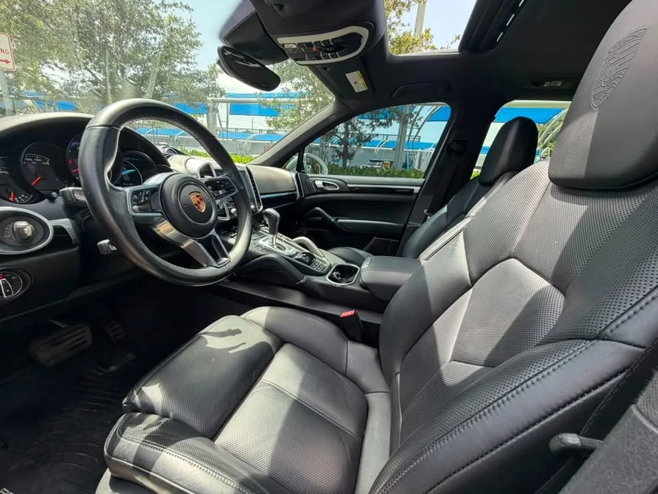 2018 Porsche 958 Cayenne - Image 14 of 14