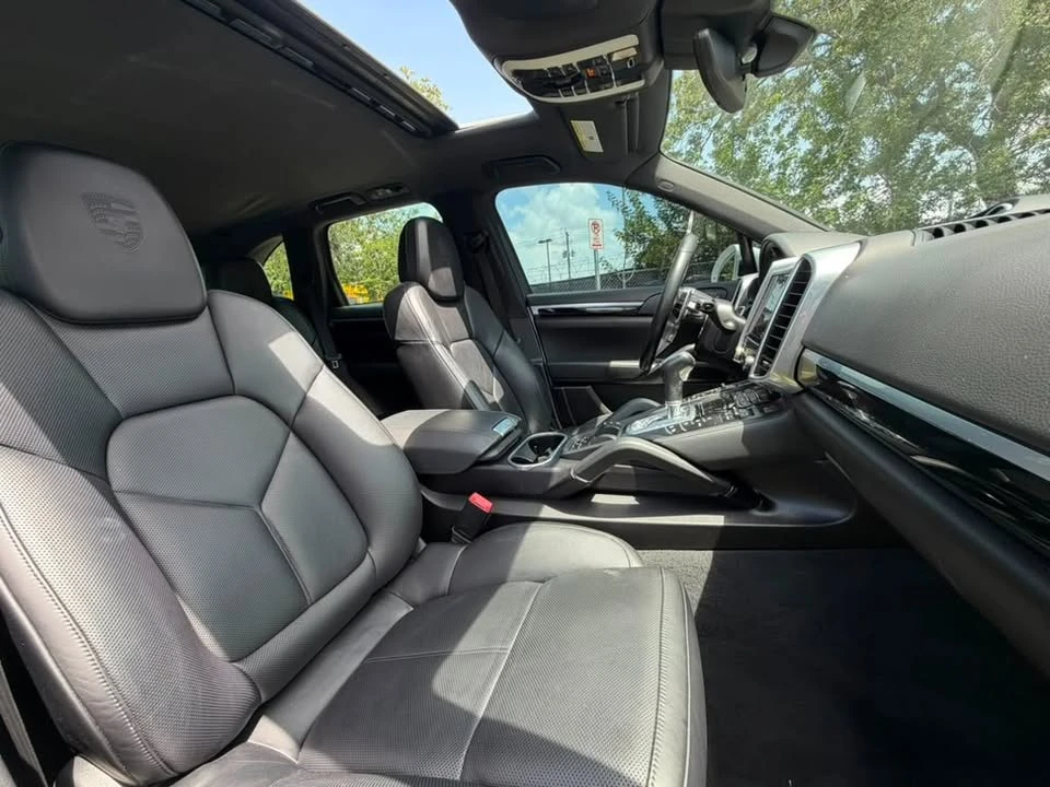 2018 Porsche 958 Cayenne - Image 13 of 14