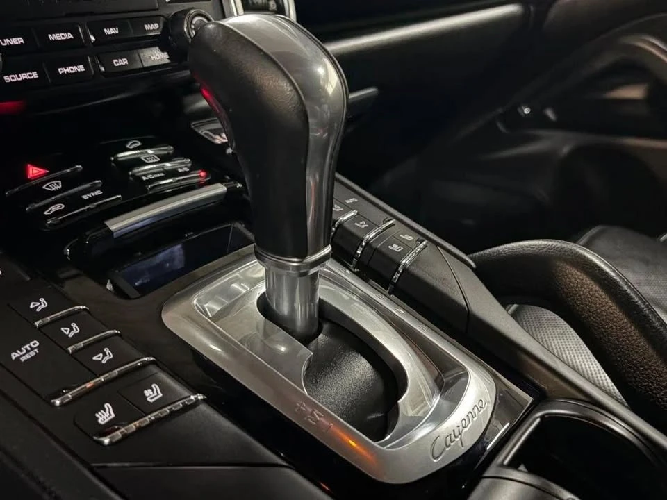 2018 Porsche 958 Cayenne - Image 10 of 20