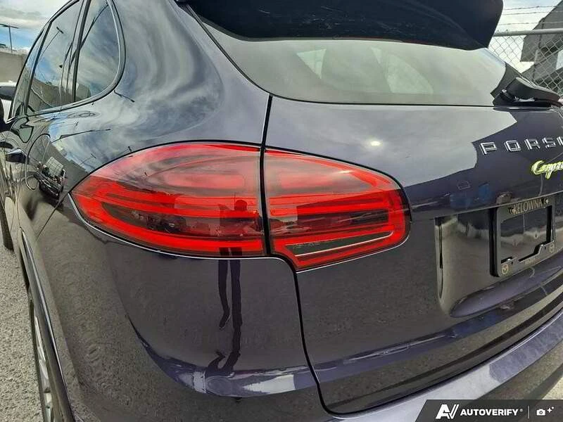 2018 Porsche 958 Cayenne - Image 6 of 18