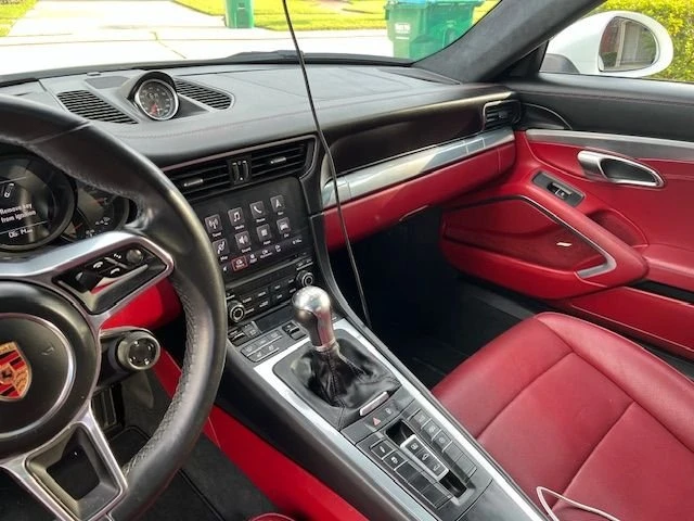 2018 Porsche 991 Carrera 4 - Image 9 of 12