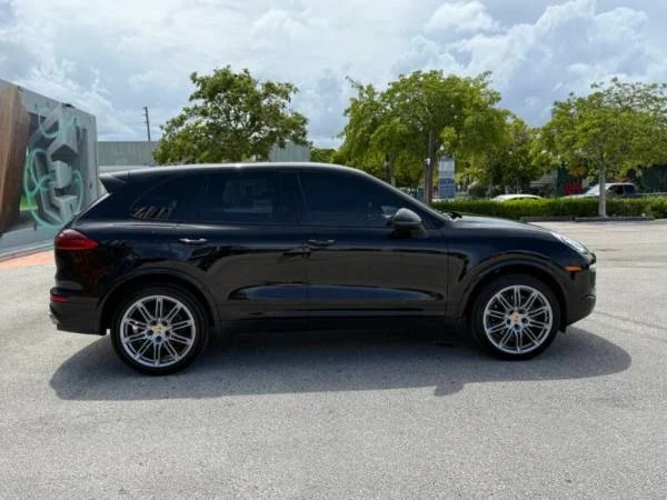 2018 Porsche 958 Cayenne - Image 4 of 14