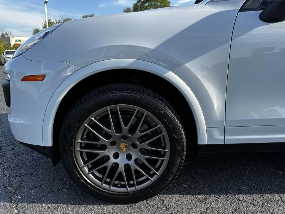 2018 Porsche 958 Cayenne - Image 16 of 20