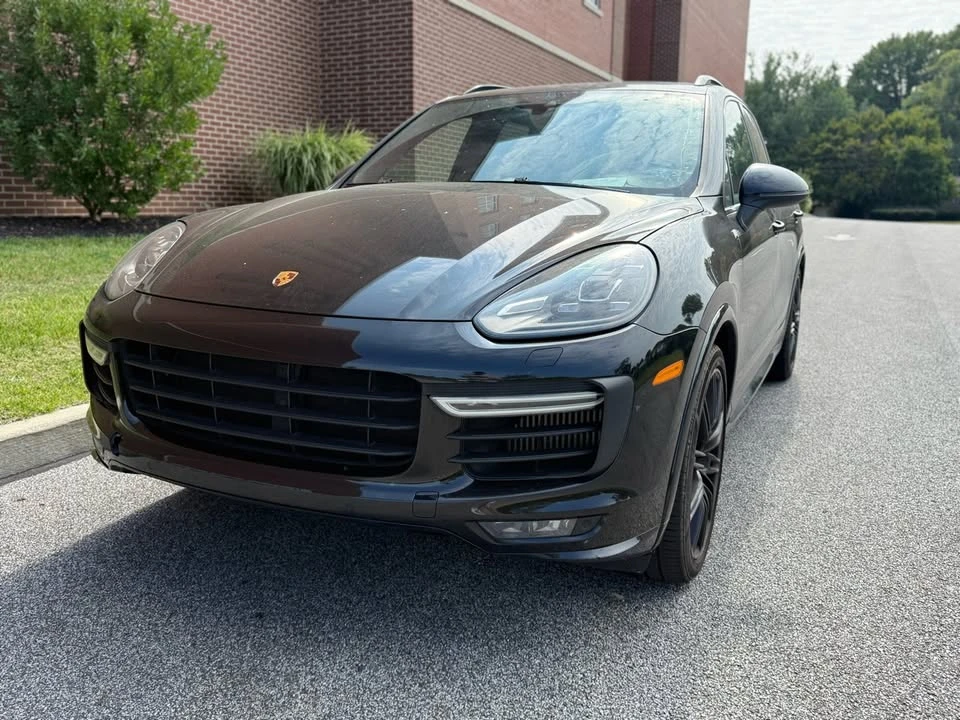 2018 Porsche 958 Cayenne - Image 2 of 16