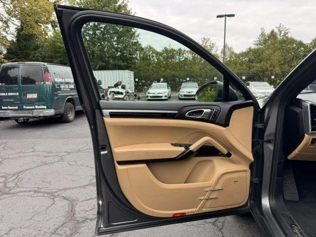 2018 Porsche 9Y0/9Y3 Cayenne - Image 19 of 20