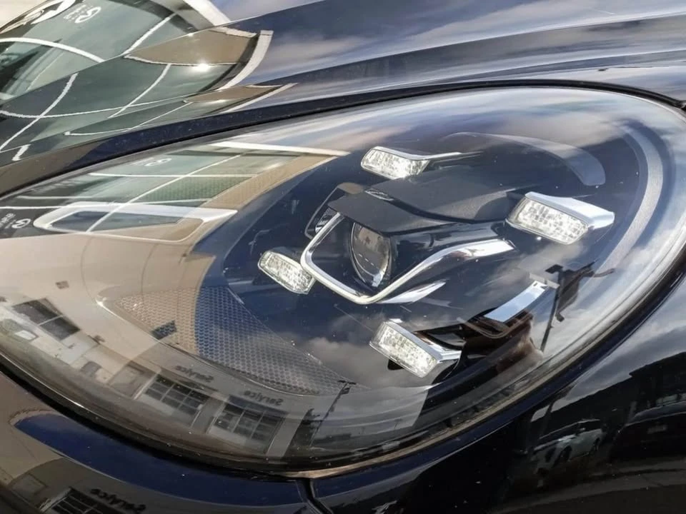 2018 Porsche 9Y0/9Y3 Cayenne - Image 8 of 19