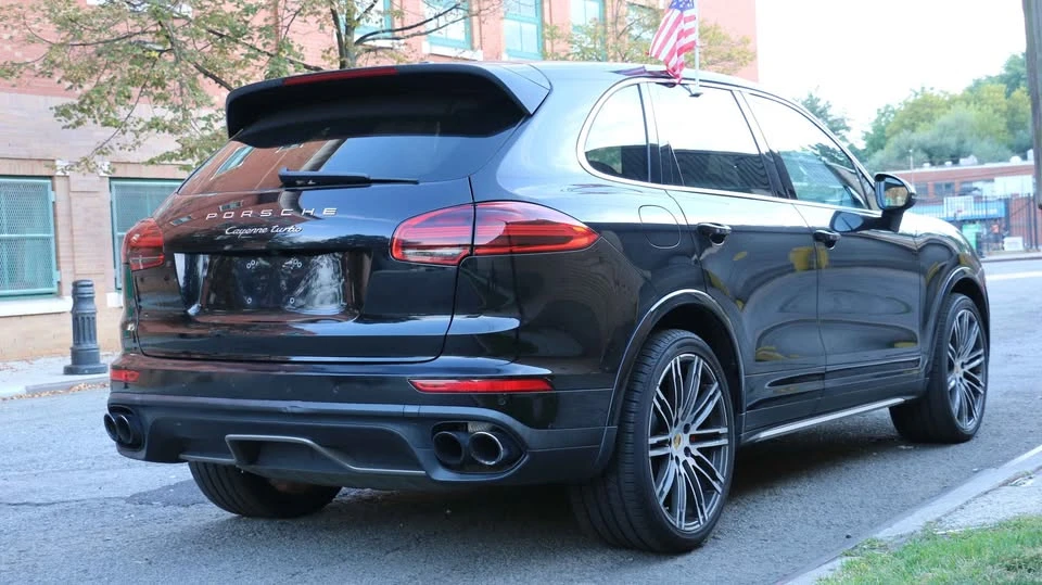 2018 Porsche 958 Cayenne - Image 3 of 11