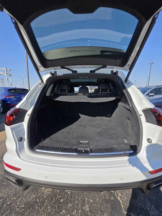 2018 Porsche 958 Cayenne - Image 12 of 15