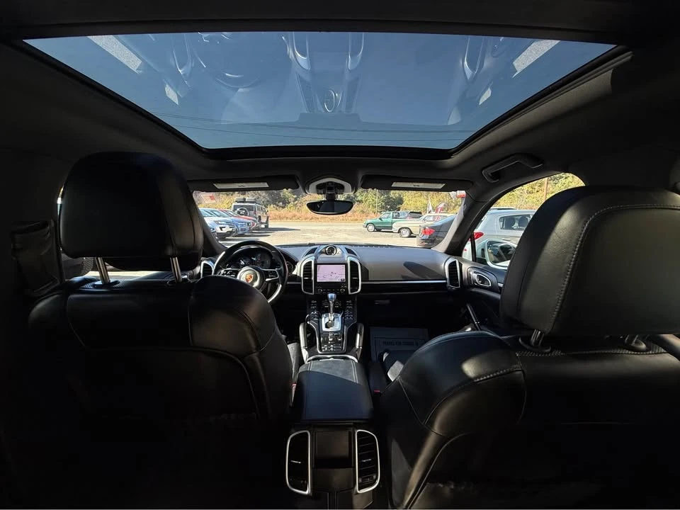 2018 Porsche 958 Cayenne - Image 8 of 18