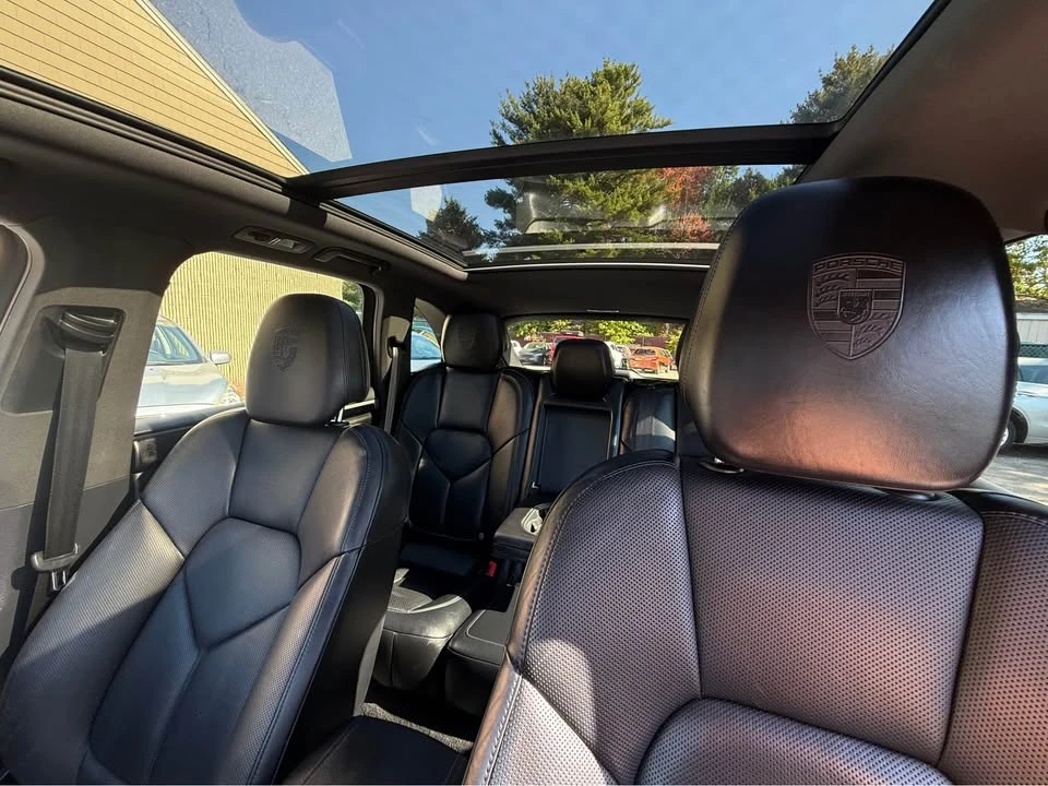 2018 Porsche 958 Cayenne - Image 16 of 18