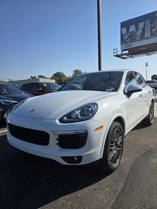 2018 Porsche 958 Cayenne - Image 8 of 15
