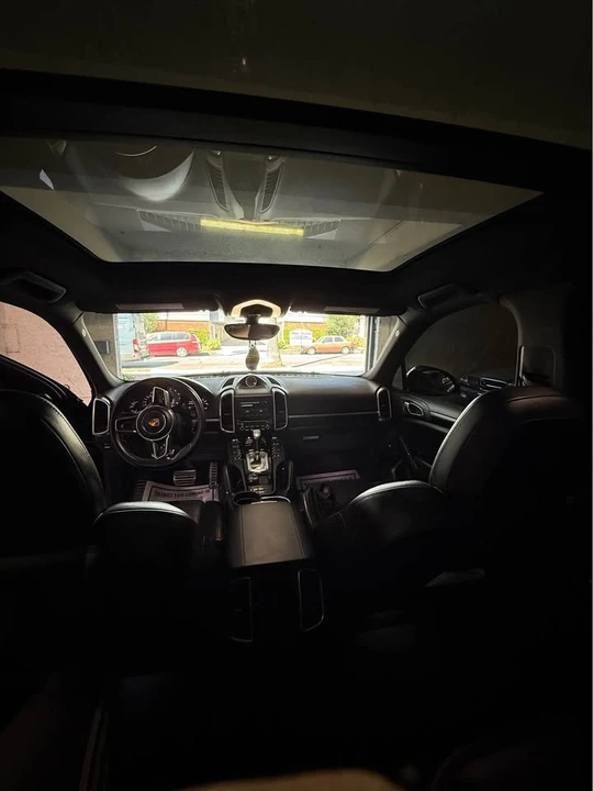 2018 Porsche 958 Cayenne S - Image 8 of 8