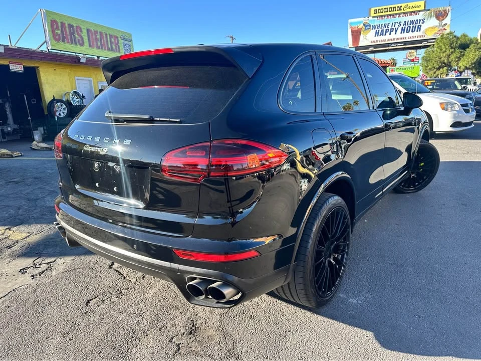 2018 Porsche 958 Cayenne S - Image 5 of 12