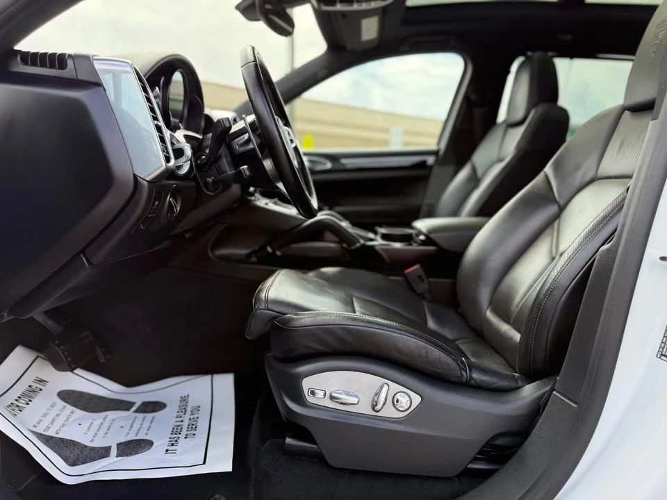 2018 Porsche 958 Cayenne - Image 13 of 20