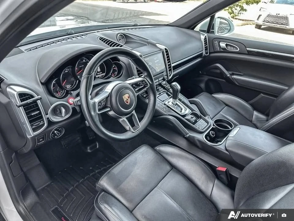 2018 Porsche 958 Cayenne - Image 13 of 20