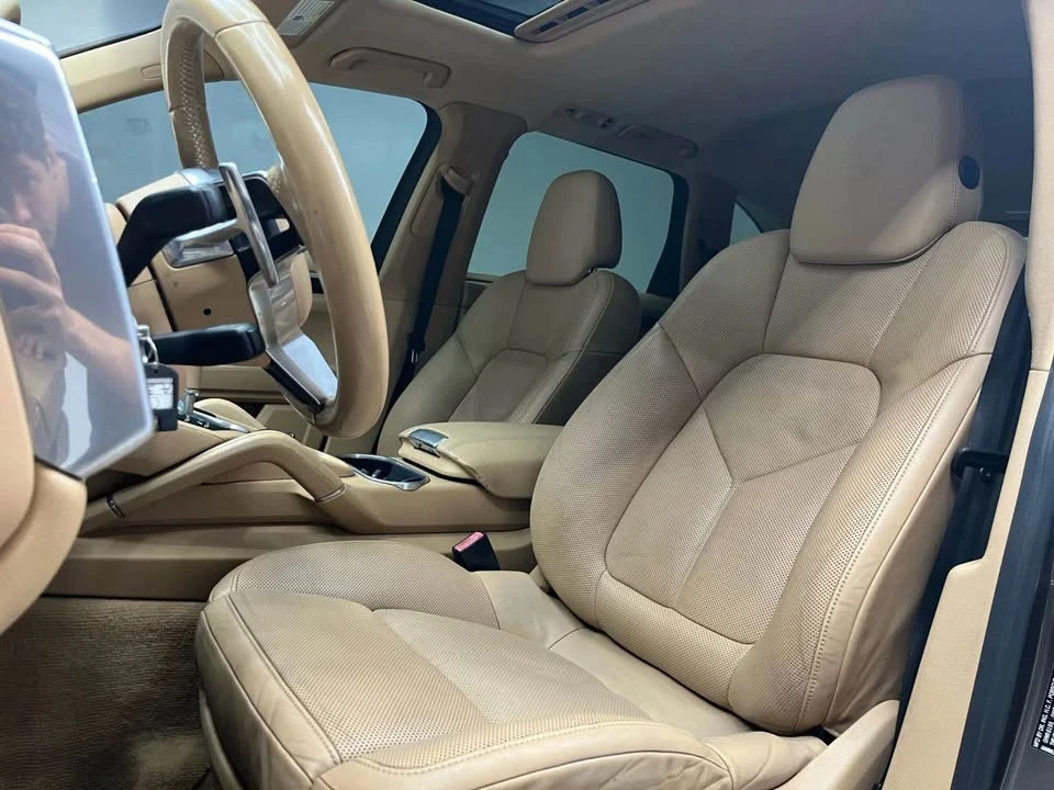 2018 Porsche 958 Cayenne - Image 9 of 12