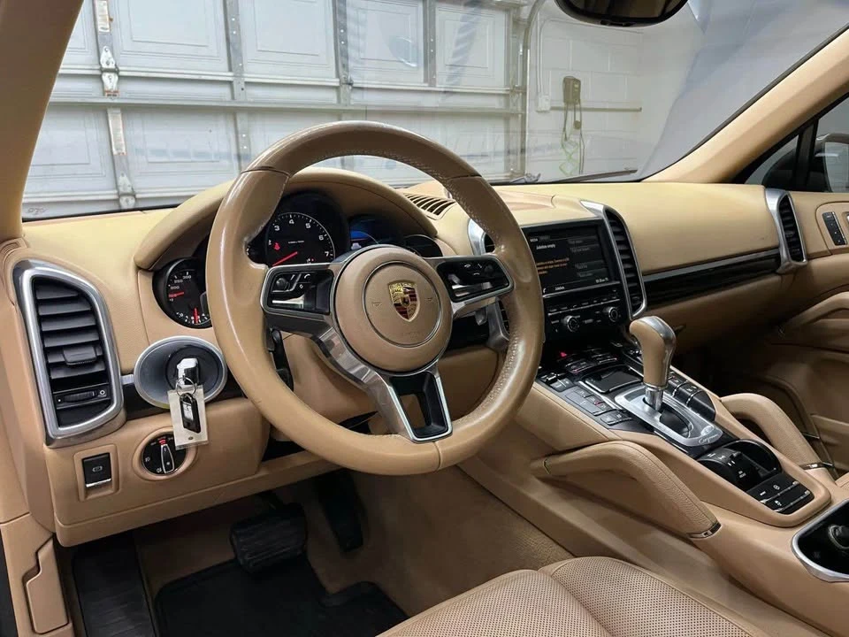 2018 Porsche 958 Cayenne - Image 10 of 12