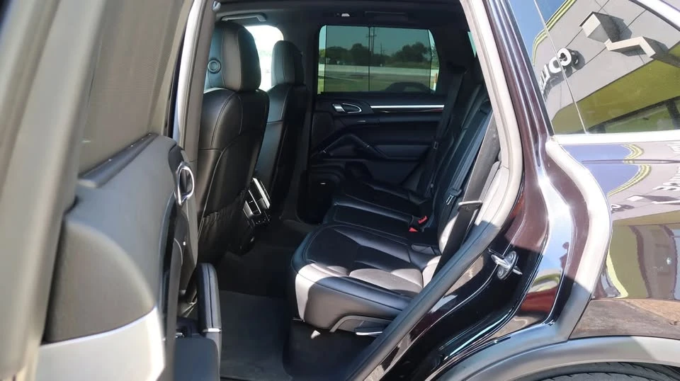2018 Porsche 9Y0/9Y3 Cayenne - Image 18 of 19