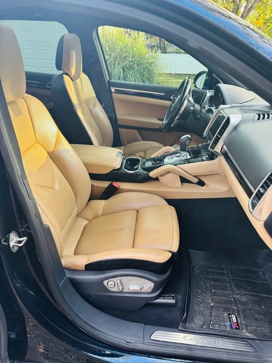 2018 Porsche 958 Cayenne - Image 2 of 5
