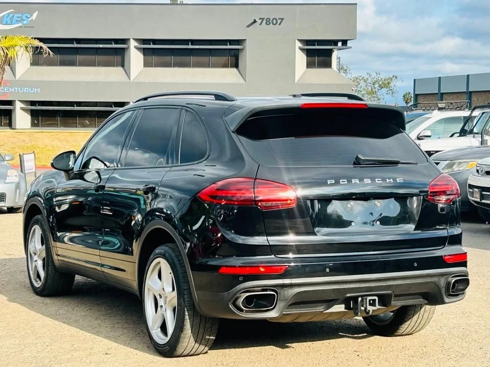 2018 Porsche 958 Cayenne - Image 8 of 19