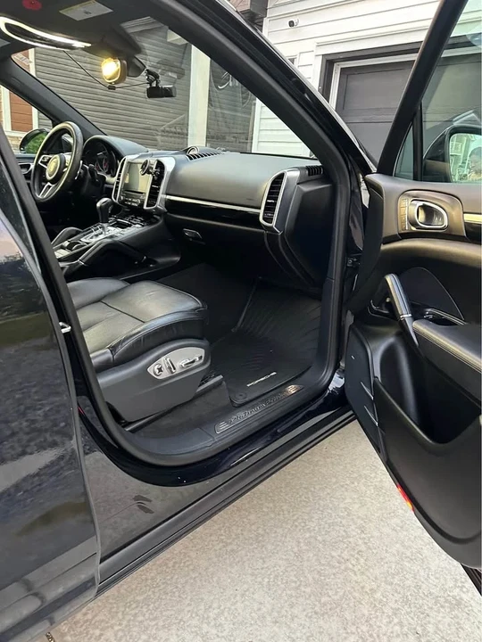 2018 Porsche 958 Cayenne S - Image 5 of 17