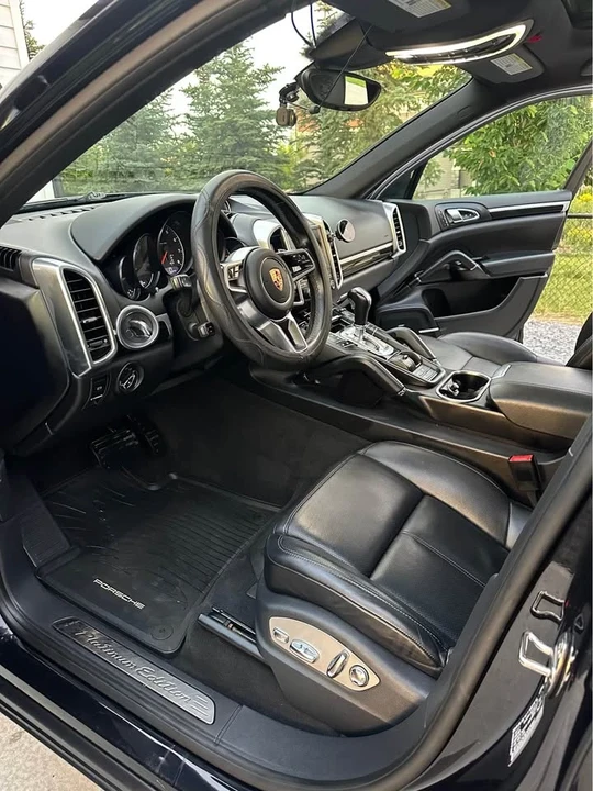 2018 Porsche 958 Cayenne S - Image 2 of 17