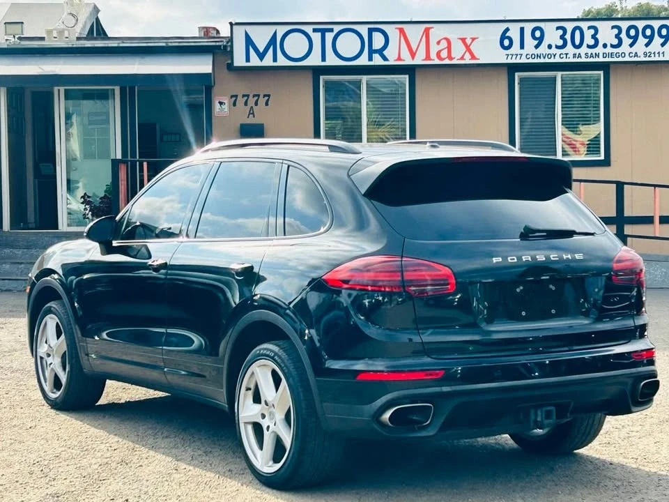 2018 Porsche 958 Cayenne - Image 7 of 19