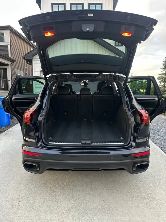 2018 Porsche 958 Cayenne S - Image 10 of 17