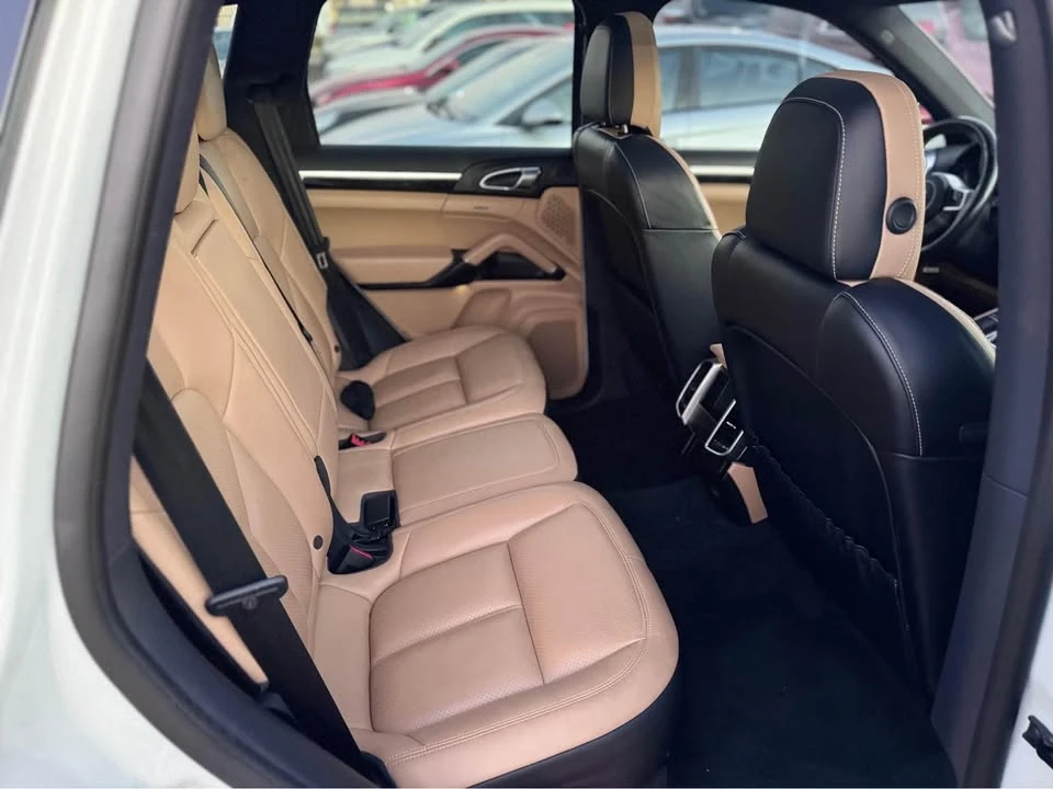 2018 Porsche 958 Cayenne - Image 6 of 10