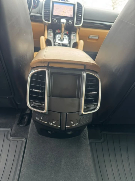 2018 Porsche 9Y0/9Y3 Cayenne - Image 10 of 12