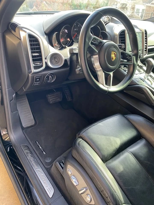 2018 Porsche 958 Cayenne - Image 11 of 19