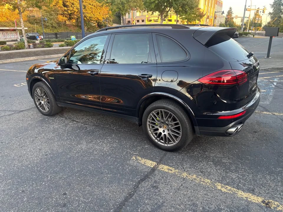 2018 Porsche 958 Cayenne - Image 9 of 19