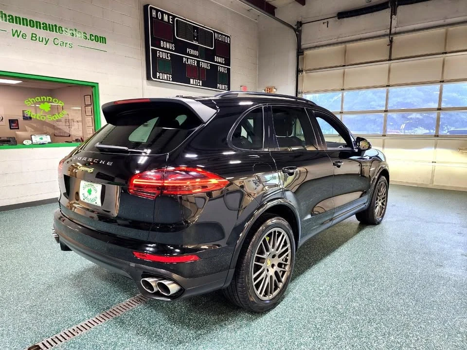 2018 Porsche 958 Cayenne S - Image 6 of 20