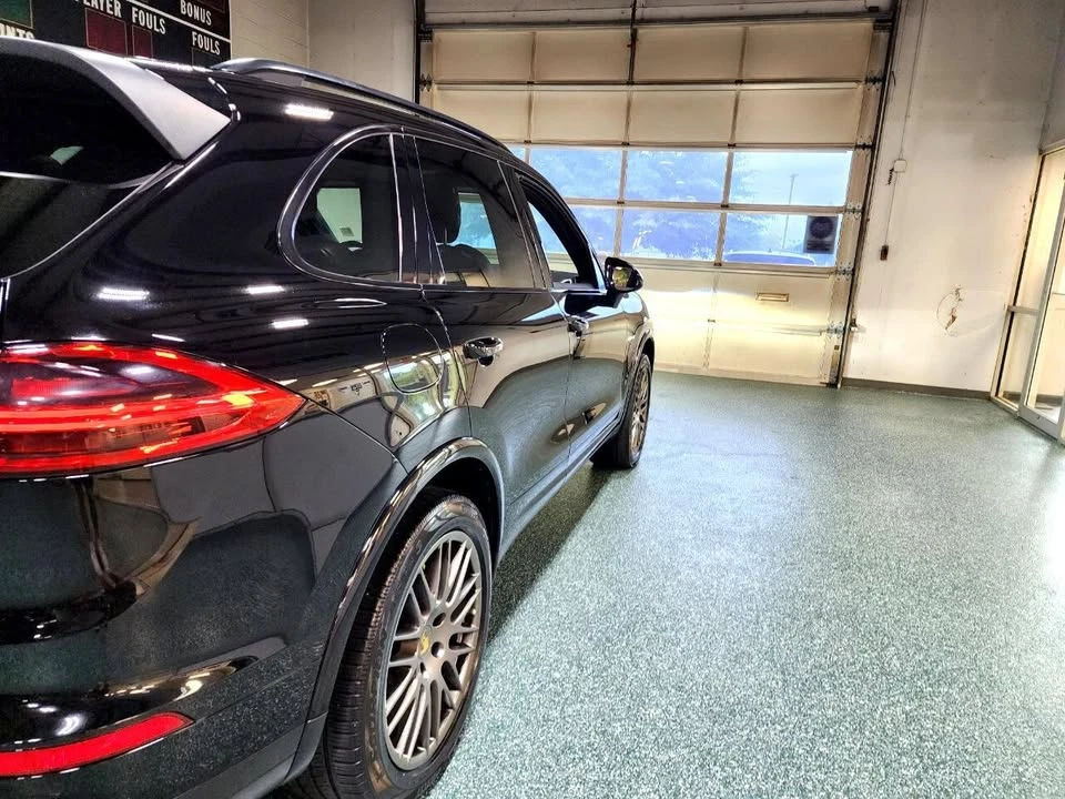 2018 Porsche 958 Cayenne S - Image 7 of 20