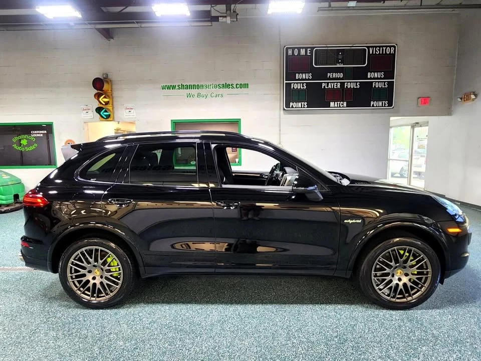 2018 Porsche 958 Cayenne S - Image 5 of 20