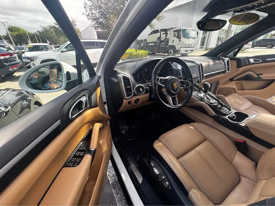 2018 Porsche 958 Cayenne - Image 6 of 12