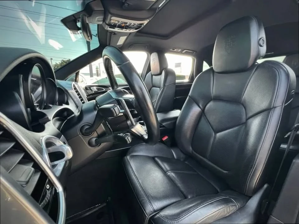 2018 Porsche 958 Cayenne - Image 17 of 20