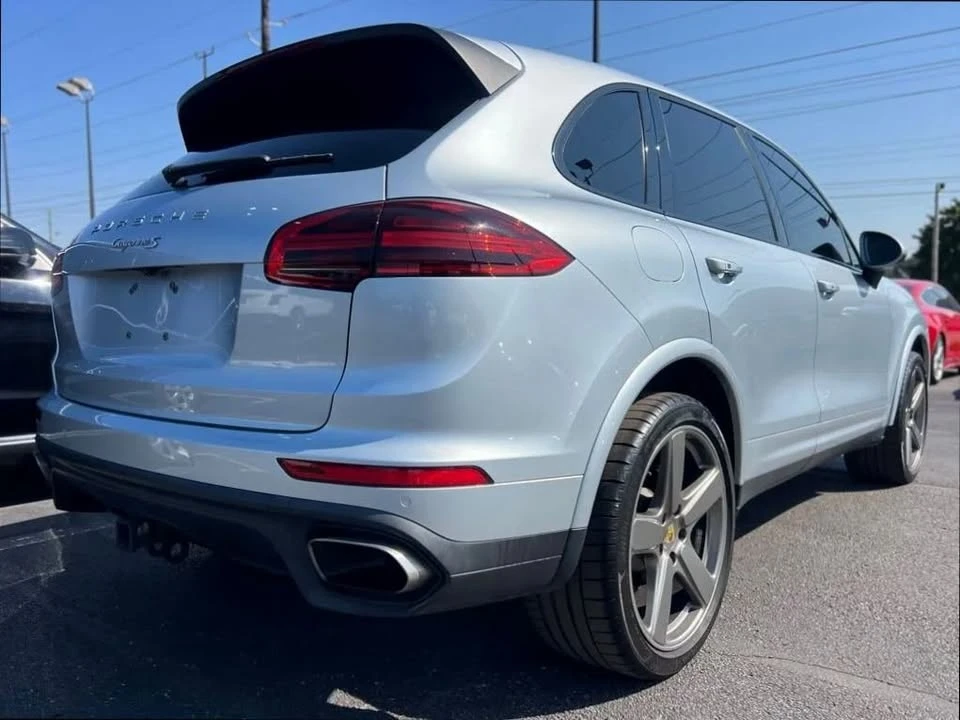2018 Porsche 958 Cayenne - Image 7 of 20