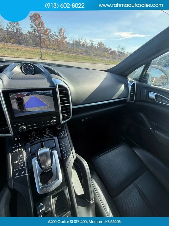 2018 Porsche 958 Cayenne - Image 14 of 19