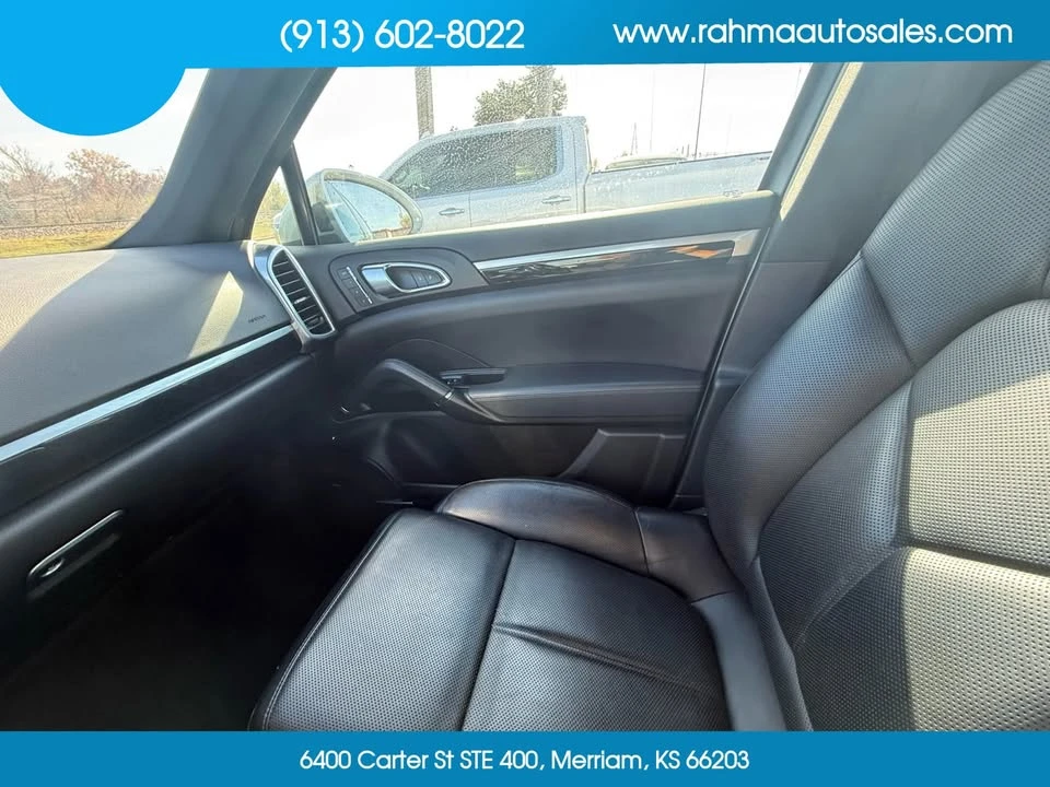 2018 Porsche 958 Cayenne - Image 15 of 19