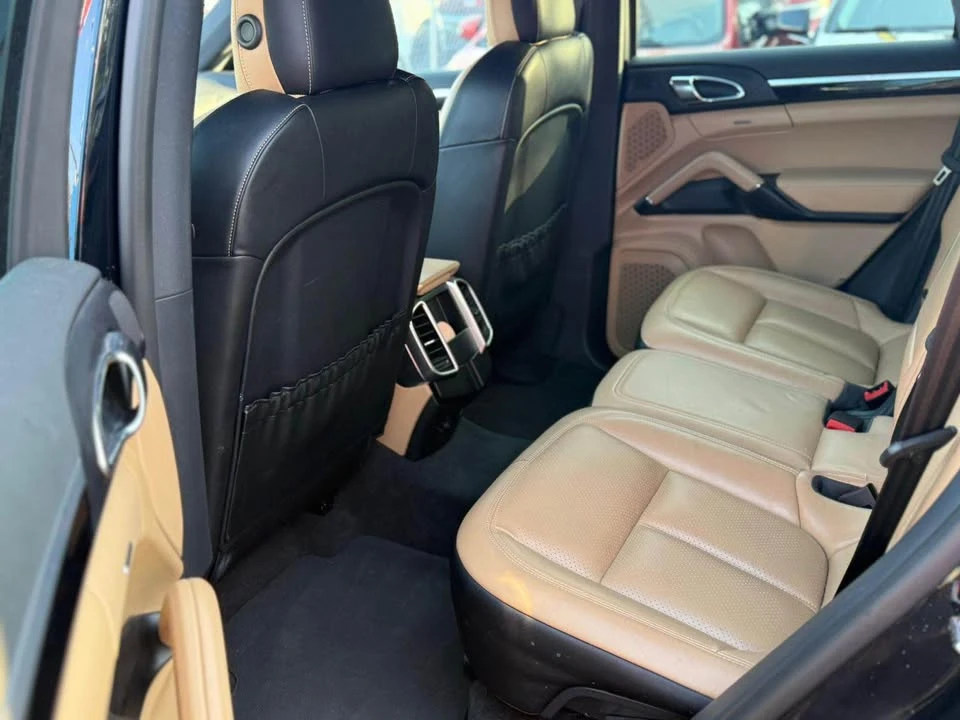 2018 Porsche 958 Cayenne - Image 4 of 4