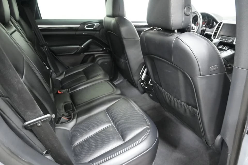 2018 Porsche 958 Cayenne - Image 17 of 20